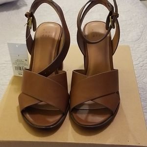 Brown stacked sandals